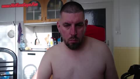 Snapshot of bux404 chatting on January 8, 10:15 am Pete online show from January 8, 10:15 am