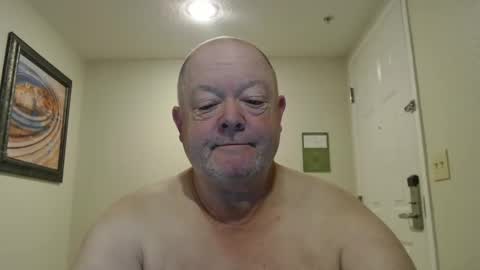 bwgrady100477357258 online show from October 22, 11:32 am