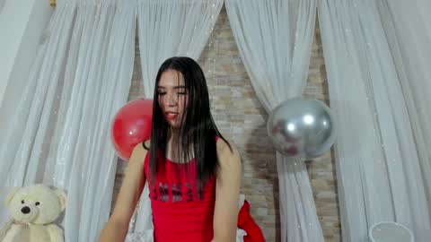 Snapshot of bylie_hills chatting on January 15, 5:05 pm bylie_hills online show from January 15, 5:05 pm