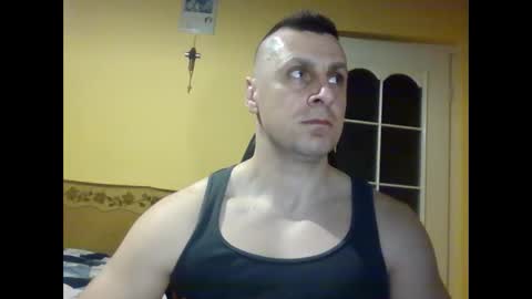 bzykacz1988 online show from May 10, 10:04 pm