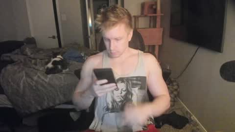 Snapshot of c00ki3m0nstr chatting on April 22, 2:47 am c00ki3m0nstr online show from April 22, 2:47 am
