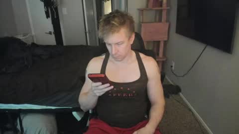 Snapshot of c00ki3m0nstr chatting on May 19, 7:42 pm c00ki3m0nstr online show from May 19, 7:42 pm