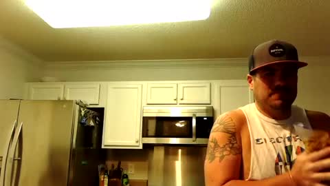 Snapshot of c0sta19 chatting on August 5, 12:57 am c0sta19 online show from August 5, 12:57 am