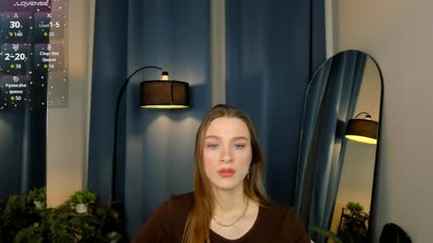 Polly online show from April 3, 8:40 pm