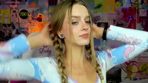 Snapshot of caaandy_girl chatting on September 24, 6:33 pm Emily  online show from September 24, 6:33 pm