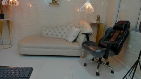 Snapshot of caamii_sweett chatting on April 26, 7:50 am Camii Sweet online show from April 26, 7:50 am
