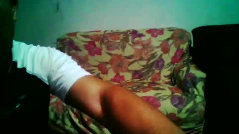 Snapshot of cachito83915 chatting on October 28, 5:44 am Cachudosexy online show from October 28, 5:44 am