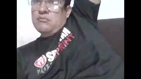Snapshot of cachito83915 chatting on February 14, 4:09 am Cachudosexy online show from February 14, 4:09 am
