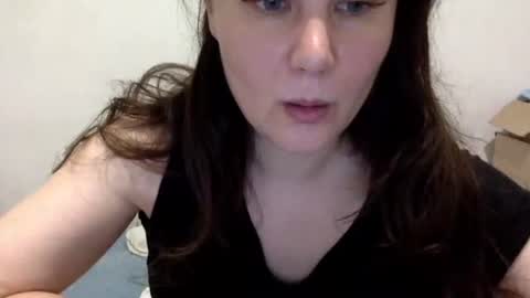 Snapshot of caffeinated_lamb chatting on June 17, 5:47 pm Lamb online show from June 17, 5:47 pm