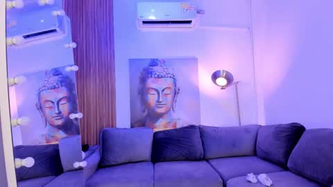 Snapshot of cailing chatting on February 9, 11:14 am I am Katherine online show from February 9, 11:14 am