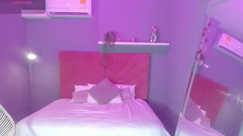 Snapshot of cailing chatting on February 20, 10:38 am I am Katherine online show from February 20, 10:38 am