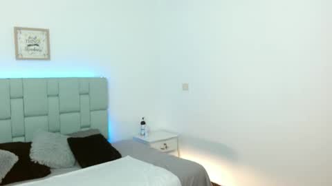 Snapshot of cailyn_briona chatting on December 7, 8:27 pm Cailyn Independent model online show from December 7, 8:27 pm