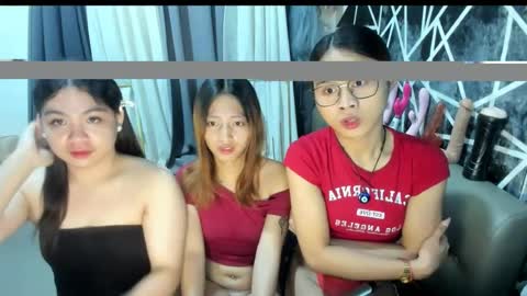Snapshot of caitlyn_nuty chatting on June 22, 8:17 pm C A I T L Y N online show from June 22, 8:17 pm
