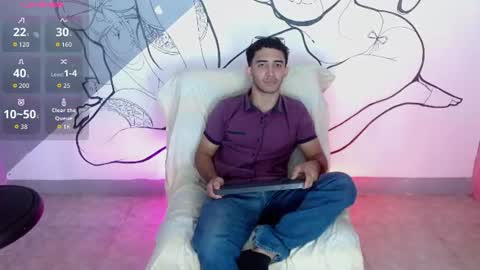 Snapshot of caius_bigcock1 chatting on June 10, 12:15 pm caius online show from June 10, 12:15 pm