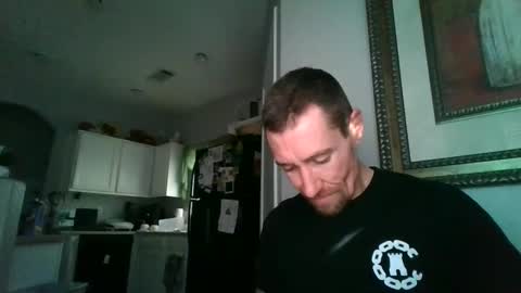 calbry82 online show from October 31, 9:38 pm