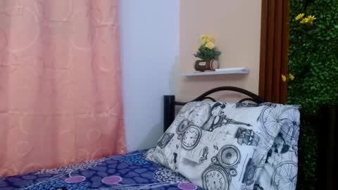 calimasalas2 online show from February 26, 1:04 am