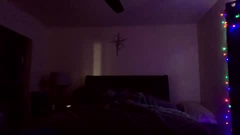 calishop1 online show from December 31, 4:35 pm