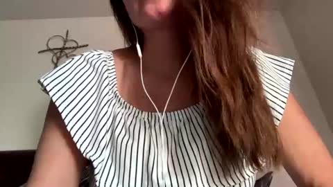 Snapshot of calishop1 chatting on July 27, 1:56 am calishop1 online show from July 27, 1:56 am