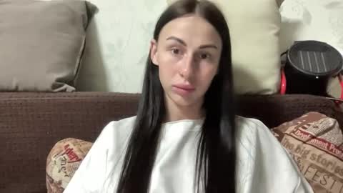 Anna online show from April 14, 8:26 pm