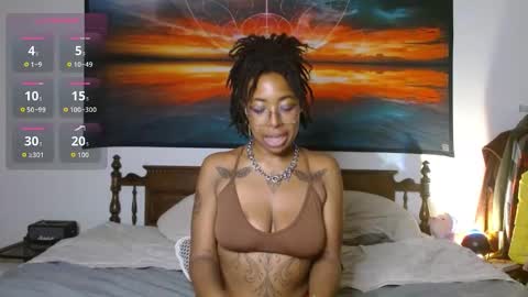 Snapshot of call_me_hedone chatting on September 18, 8:22 pm Hedone online show from September 18, 8:22 pm