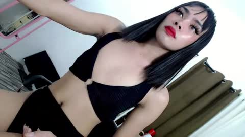 Snapshot of call_me_taylor chatting on July 25, 11:19 am call_me_taylor online show from July 25, 11:19 am