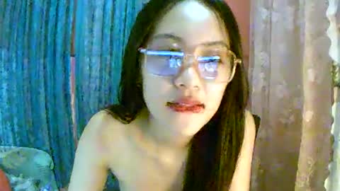 Freya online show from October 6, 2:42 am