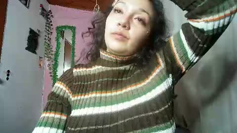 Snapshot of callme_lolas chatting on July 2, 5:24 am paula online show from July 2, 5:24 am