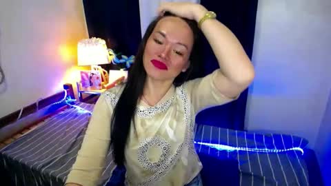 Snapshot of callme_mama chatting on December 10, 1:33 pm Althea online show from December 10, 1:33 pm