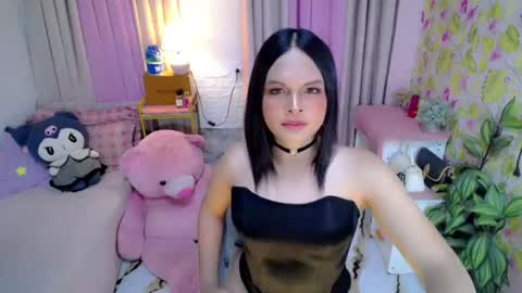 Mia online show from July 12, 2:57 am
