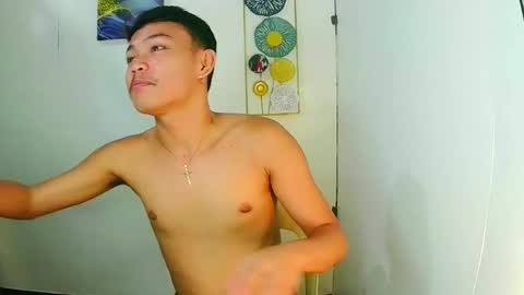 Snapshot of callmebabyceejay_ chatting on May 27, 3:31 pm Ceejay online show from May 27, 3:31 pm