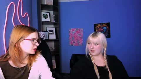 callmevivien online show from April 15, 7:58 pm