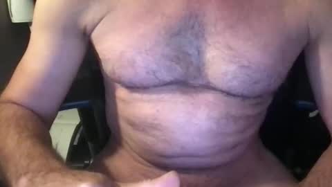 Snapshot of callum5555 chatting on November 16, 11:43 pm callum5555 online show from November 16, 11:43 pm