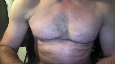 Snapshot of callum5555 chatting on November 19, 11:10 am callum5555 online show from November 19, 11:10 am