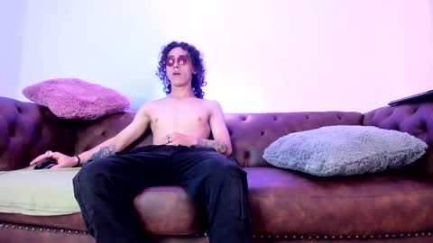 calmacaos online show from January 11, 1:16 pm