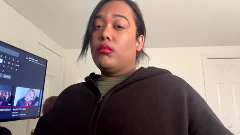 Snapshot of cals9x chatting on January 3, 3:01 pm camzxoxox online show from January 3, 3:01 pm