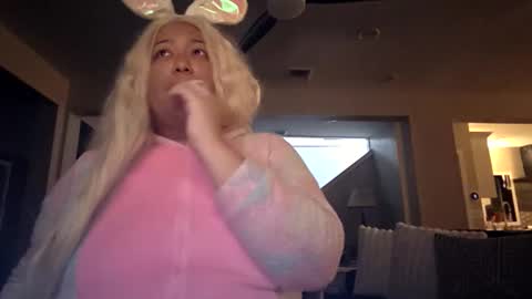 Snapshot of cals9x chatting on March 3, 7:58 am camzxoxox online show from March 3, 7:58 am