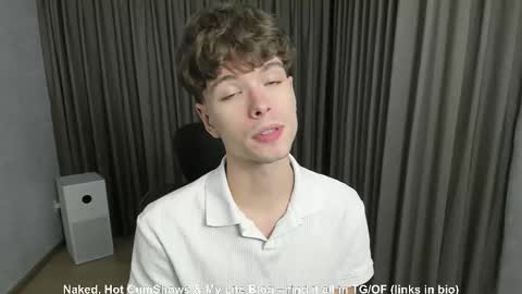 Hey I am Calvin  online show from October 28, 2:20 pm