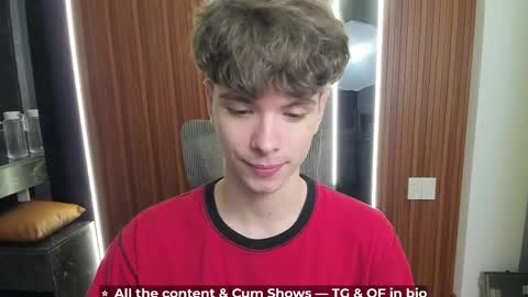 Hey I am Calvin  online show from April 14, 5:08 pm