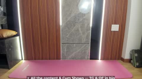 Snapshot of calvin_loves_you chatting on April 18, 7:07 pm Hey I am Calvin online show from April 18, 7:07 pm