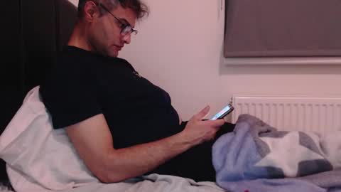 Snapshot of calvinjohnlad chatting on December 4, 8:07 pm Calvinjohnlad online show from December 4, 8:07 pm