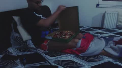 Snapshot of calvinjohnlad chatting on January 22, 6:52 pm Calvinjohnlad online show from January 22, 6:52 pm