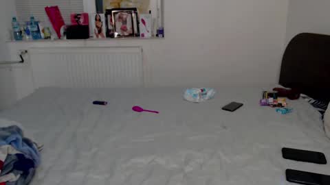 Snapshot of calvinjohnlad chatting on February 14, 5:57 pm Calvinjohnlad online show from February 14, 5:57 pm