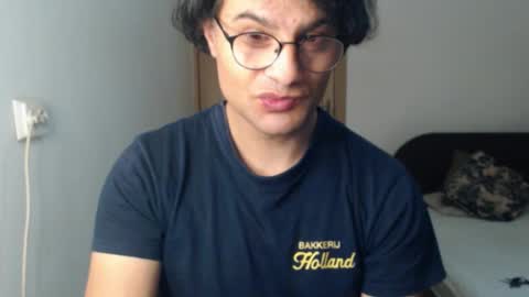 Snapshot of calvinjohnlad chatting on February 14, 2:30 am Calvinjohnlad online show from February 14, 2:30 am