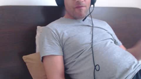 Snapshot of calvinjohnlad chatting on March 16, 2:21 pm Calvinjohnlad online show from March 16, 2:21 pm