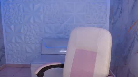 Snapshot of cam_xman chatting on April 20, 1:14 pm cam_xman online show from April 20, 1:14 pm