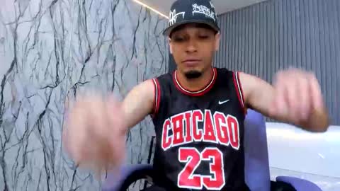 Snapshot of cam_xman chatting on May 2, 2:11 pm cam_xman online show from May 2, 2:11 pm