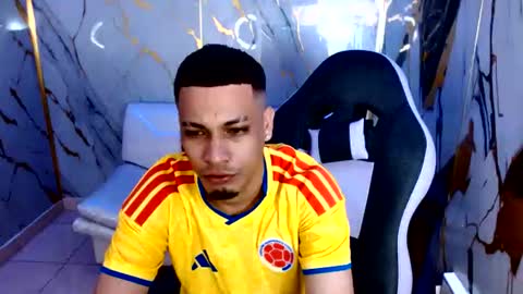 Snapshot of cam_xman chatting on July 4, 12:22 pm cam_xman online show from July 4, 12:22 pm