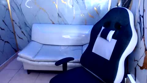 Snapshot of cam_xman chatting on July 11, 2:53 pm cam_xman online show from July 11, 2:53 pm