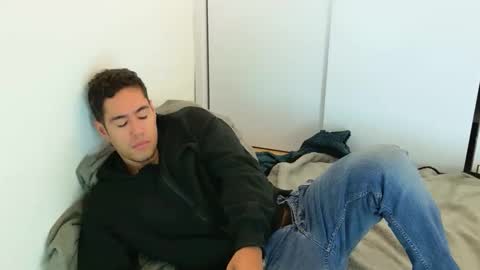 Snapshot of camara110 chatting on October 27, 6:45 pm camara110 online show from October 27, 6:45 pm