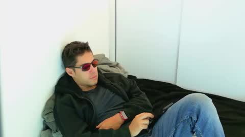 Snapshot of camara110 chatting on October 29, 12:02 am camara110 online show from October 29, 12:02 am